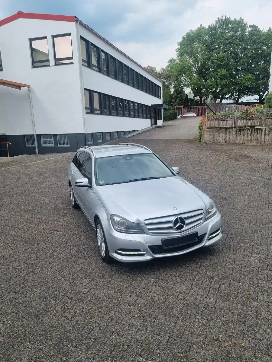 Gebraucht Mercedes C220 Avantgarde 170 PS (125 kW) 2012 Silber Kombi