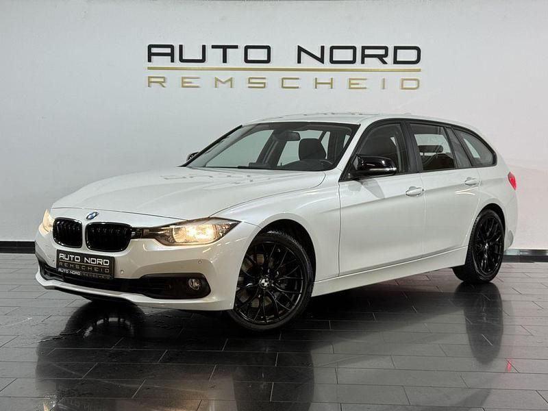 Weiß Gebraucht 2017 BMW 325 Advantage Limousine | 12.990 € (Superpreis) - Bild 1/4