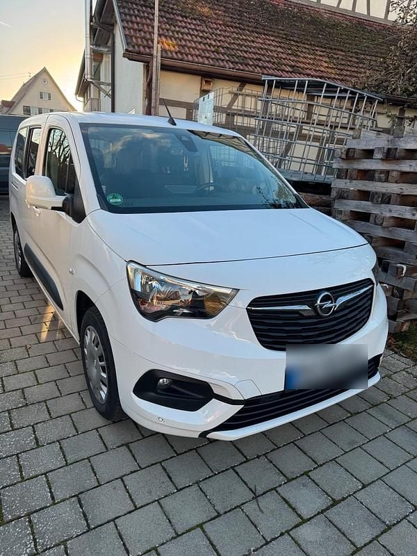 Weiß Gebraucht 2020 Opel Combo Life XL Van / Kleinbus | 14.000 € (Fairer Preis) - Bild 1/4