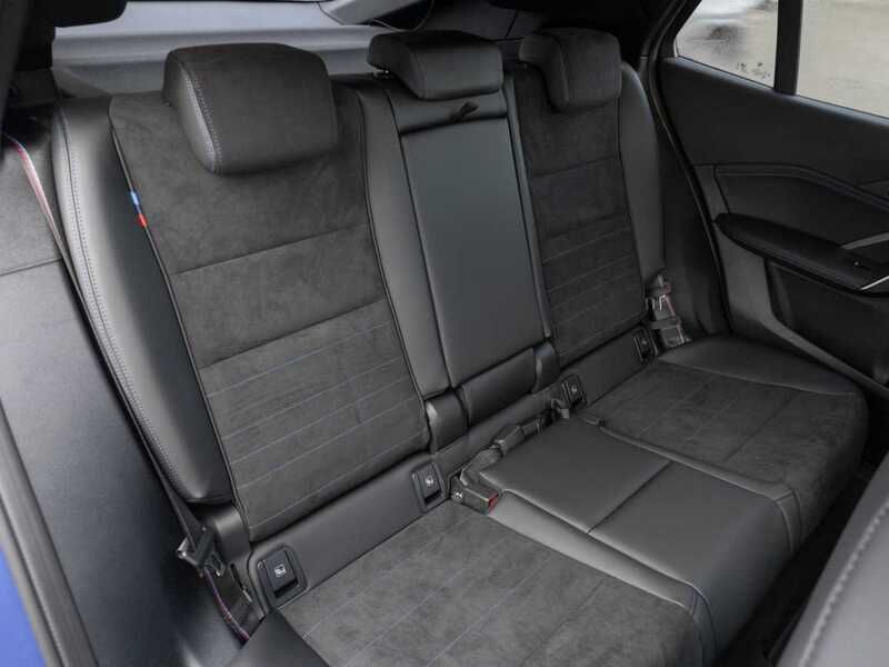 Gebraucht BMW iX2 M Sport 225 kW (306 PS) 2024 Portimao blau SUV