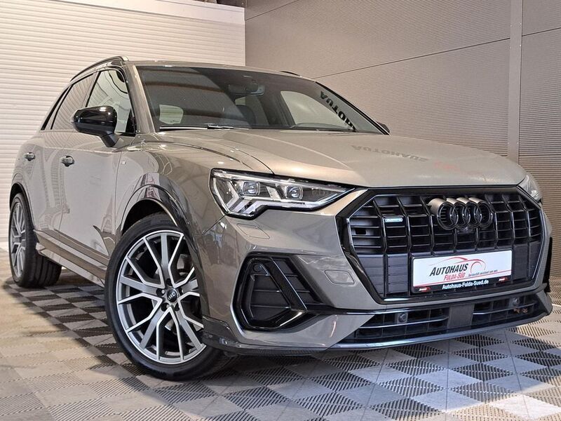 Chronosgrau metallic Gebraucht 2020 Audi Q3 S-Line SUV | 32.970 € (Guter Preis) - Bild 1/3