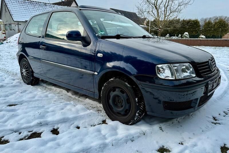 Blau Gebraucht 2001 VW Polo Kleinwagen | 500 € (Superpreis) - Bild 1/4