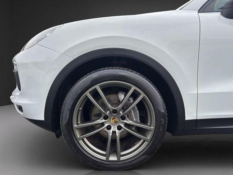 Gebraucht Porsche Cayenne 360 PS (264 kW) 2018 Weiss (metallic) SUV