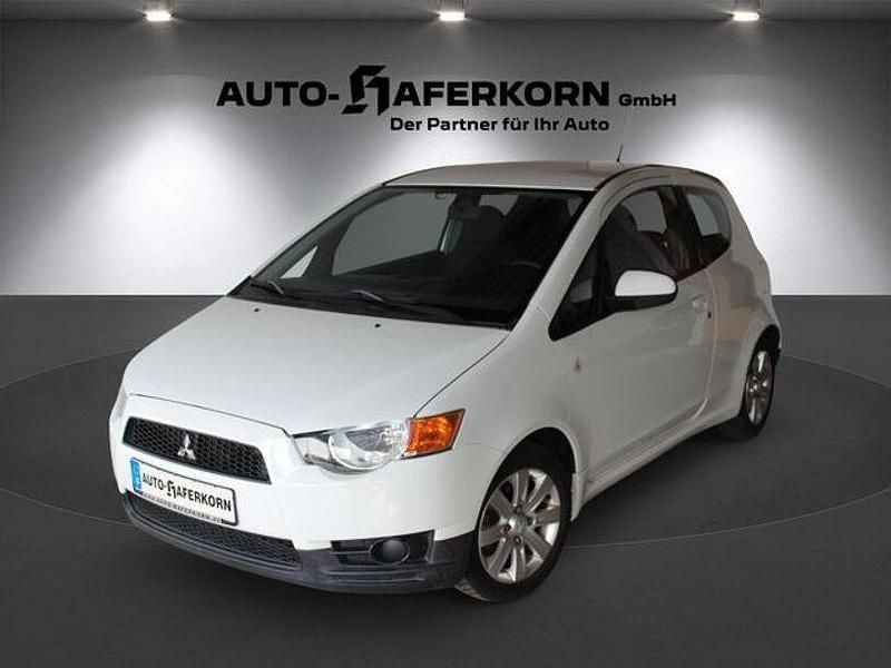 Gebraucht Mitsubishi Colt Motion 75 PS (55 kW) 2012 Weiß Kleinwagen