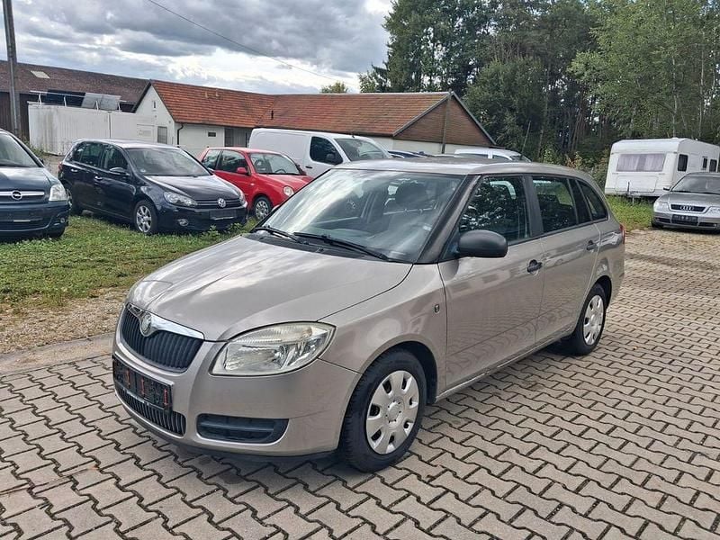 Beige Gebraucht 2010 Skoda Fabia Ambiente Kombi | 1.200 € (Guter Preis) - Bild 1/4