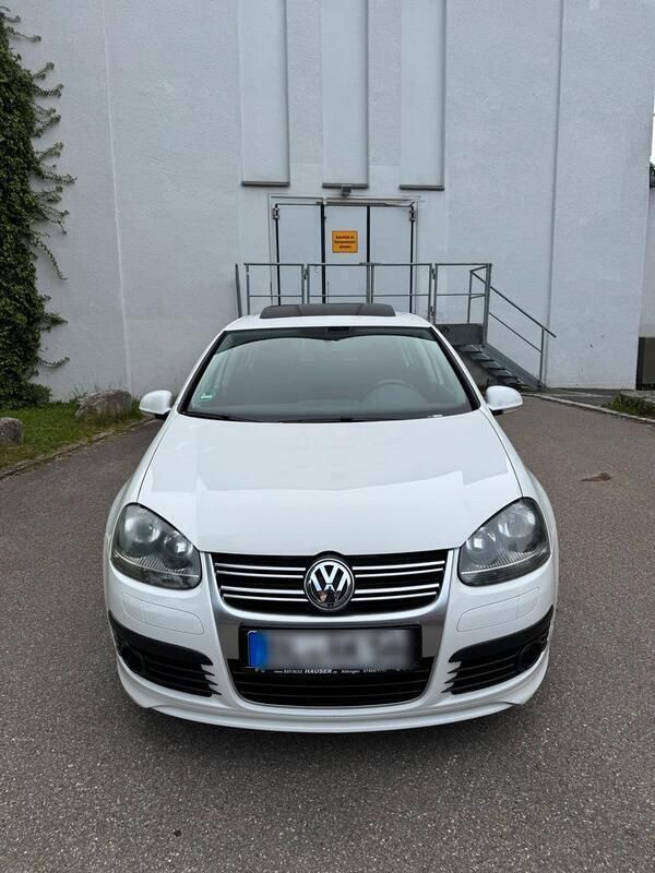 Weiß Gebraucht 2007 VW Golf V R-line Kleinwagen | 4.999 € (Etwas zu teuer) - Bild 1/4