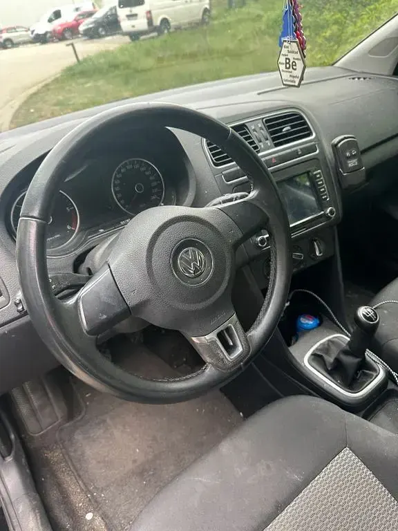 Gebraucht VW Polo 75 PS (55 kW) 2011 Schwarz Kleinwagen