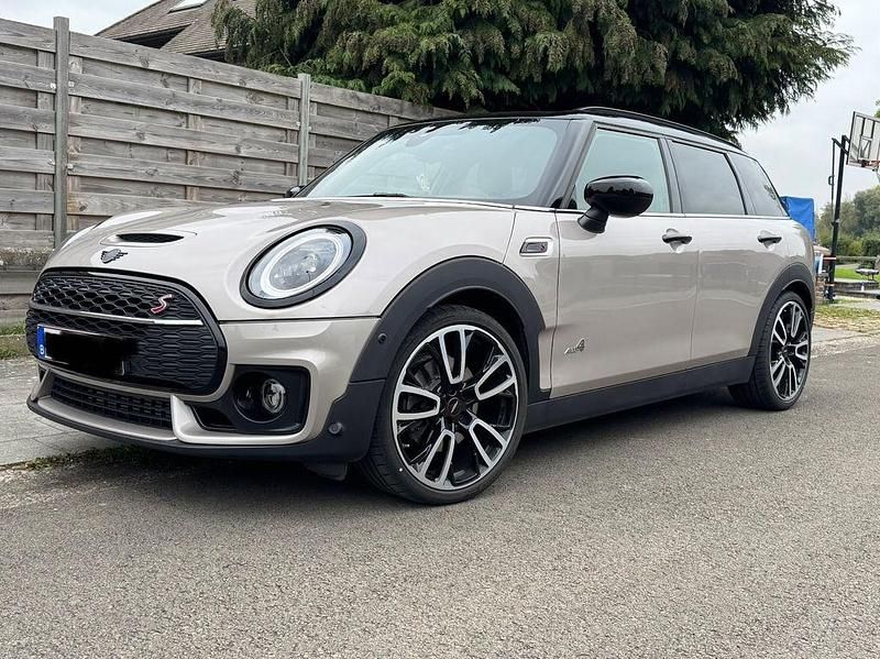 Beige Gebraucht 2022 Mini Cooper SD Clubman Kombi | 31.499 € (Teuer) - Bild 1/4