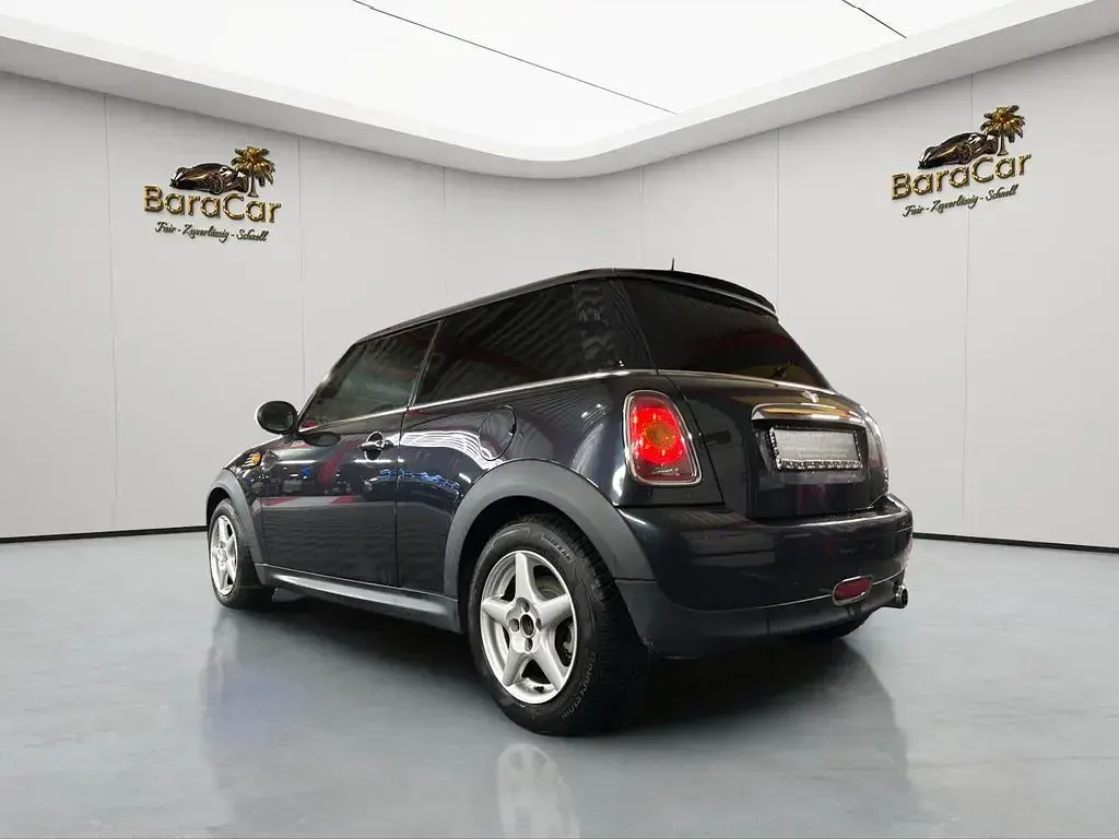 Usata Mini ONE 95 CV (69 kW) 2007 Nero Utilitaria