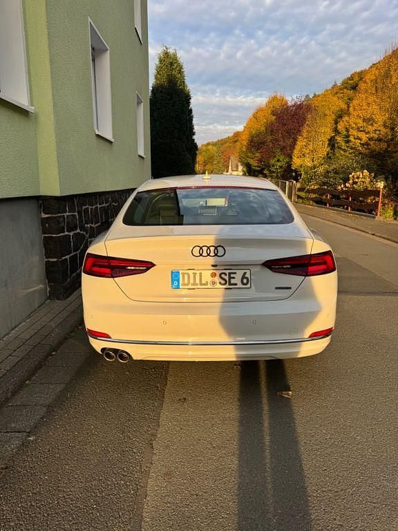 Gebraucht Audi A5 Sportback Design 218 PS (160 kW) 2017 Weiß Kleinwagen