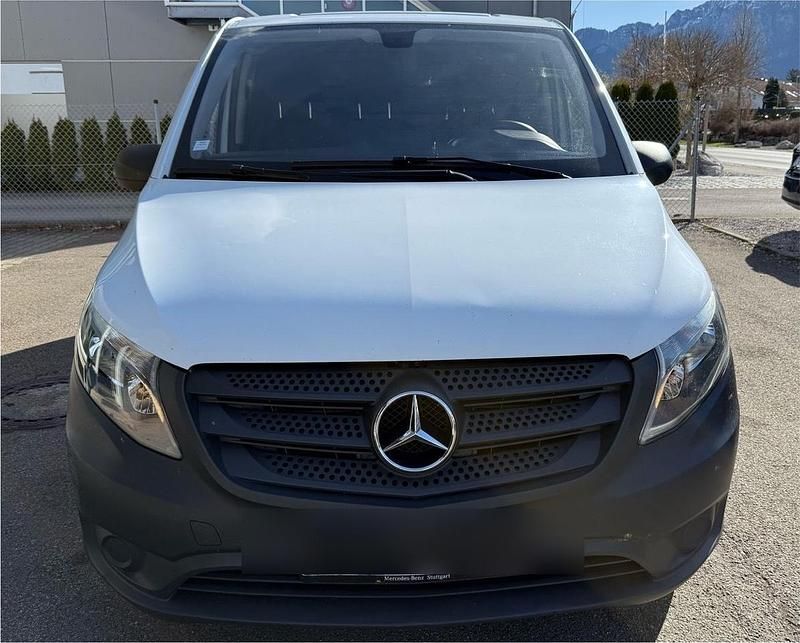 Gebraucht Mercedes Vito 114 PS (83 kW) 2015 Weiß Van