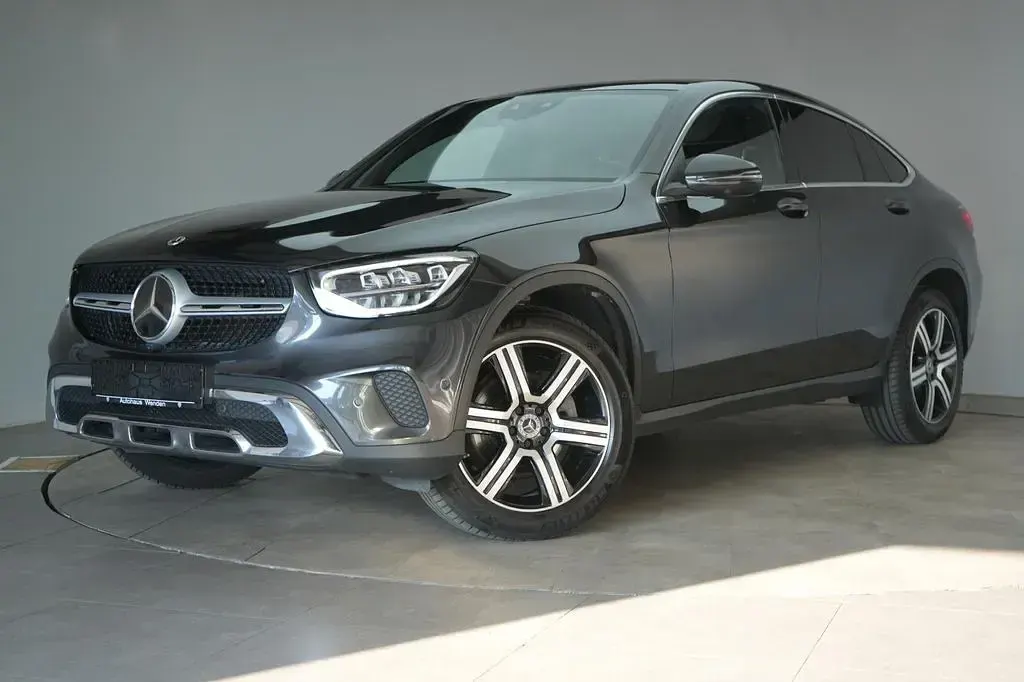 Gebraucht Mercedes GLC220 194 PS (142 kW) 2022 Grau Limousine