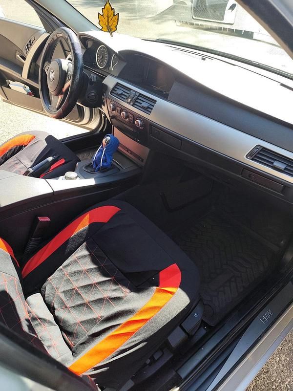 Gebraucht BMW 523 177 PS (130 kW) 2007 Silber Kombi