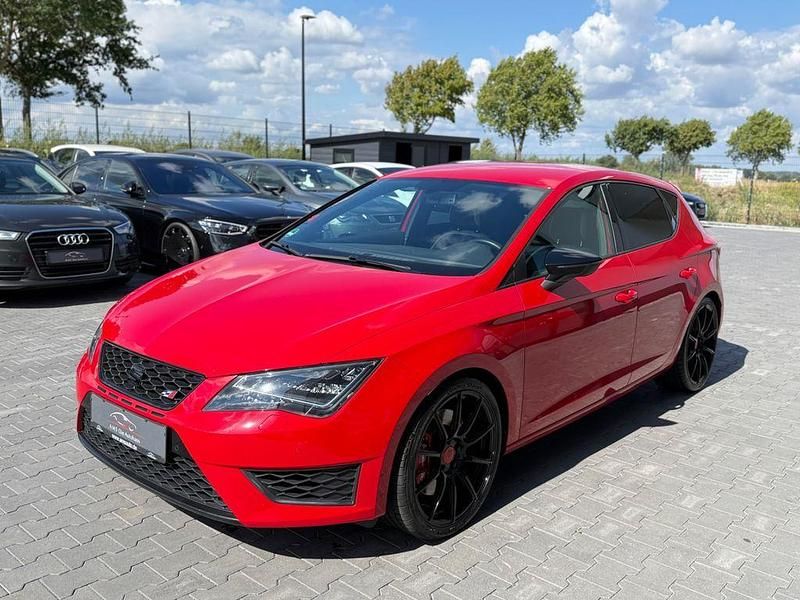 Rojo emocion Gebraucht 2015 Cupra Leon Limousine | 14.950 € (Fairer Preis) - Bild 1/4