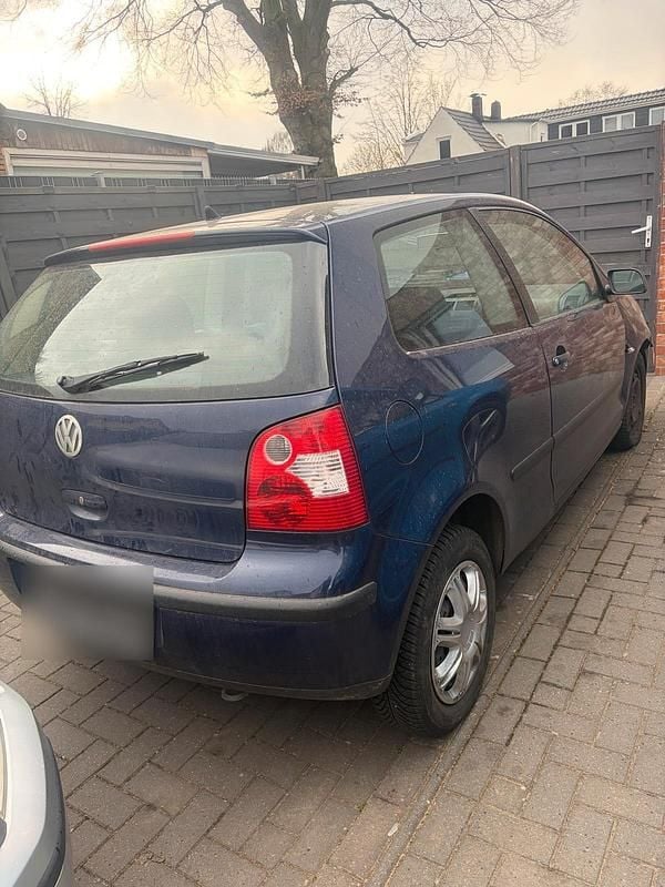 Gebraucht VW Polo 54 PS (39 kW) 2002 Blau Kleinwagen