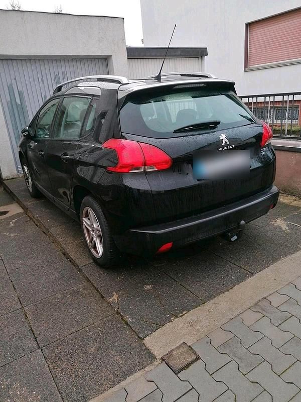 Gebraucht Peugeot 2008 Allure 110 PS (80 kW) 2015 Schwarz SUV
