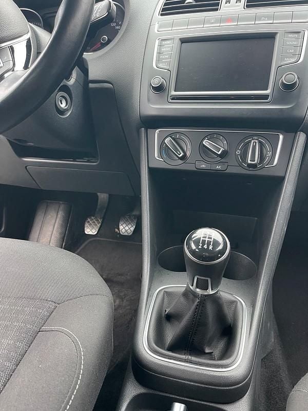 Usata VW Polo 75 CV (55 kW) 2017 Grigio Utilitaria