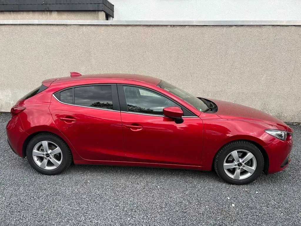 Gebraucht Mazda 3 Sports-Line 150 PS (110 kW) 2015 Rot Limousine