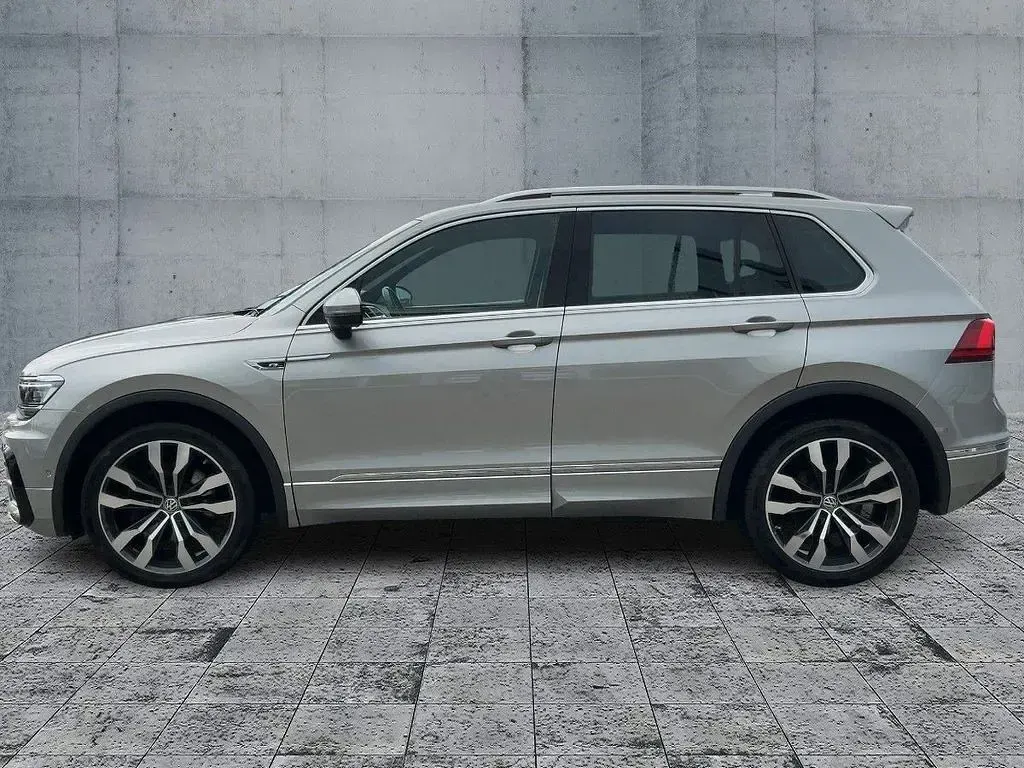 Gebraucht VW Tiguan R-line 190 PS (139 kW) 2019 Tungsten silver metallic SUV