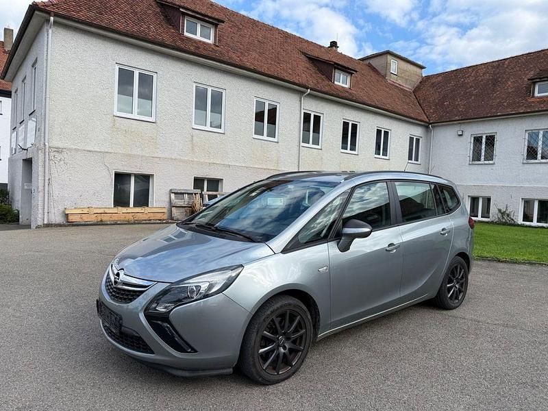Silber Gebraucht 2012 Opel Zafira Tourer Edition Van / Kleinbus | 4.950 € (Superpreis) - Bild 1/4