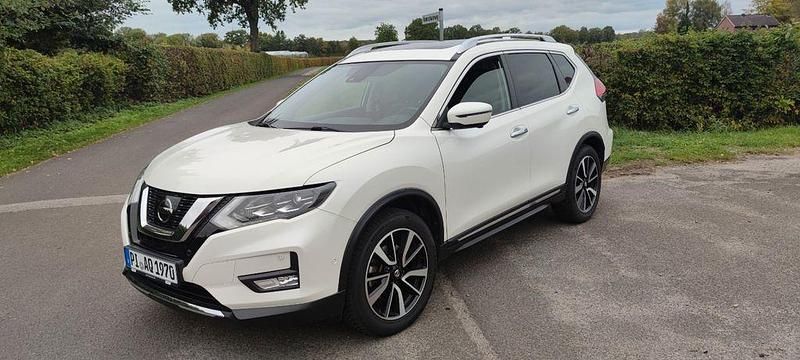 Weiß Gebraucht 2018 Nissan X-Trail Tekna SUV | 18.550 € (Fairer Preis) - Bild 1/4