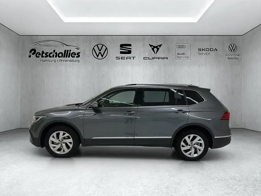 Gebraucht VW Tiguan Allspace Life 150 PS (110 kW) 2022 Grau SUV