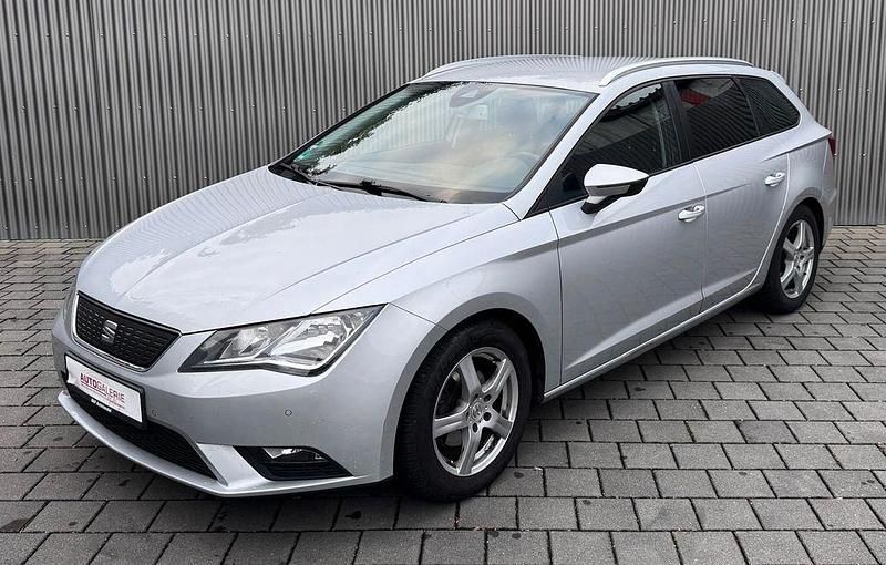 Silber Gebraucht 2015 Seat Leon ST Ecomotive Kombi | 6.600 € (Fairer Preis) - Bild 1/4