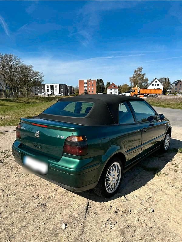 Gebraucht VW Golf Cabriolet 115 PS (84 kW) 2000 Grün Cabrio