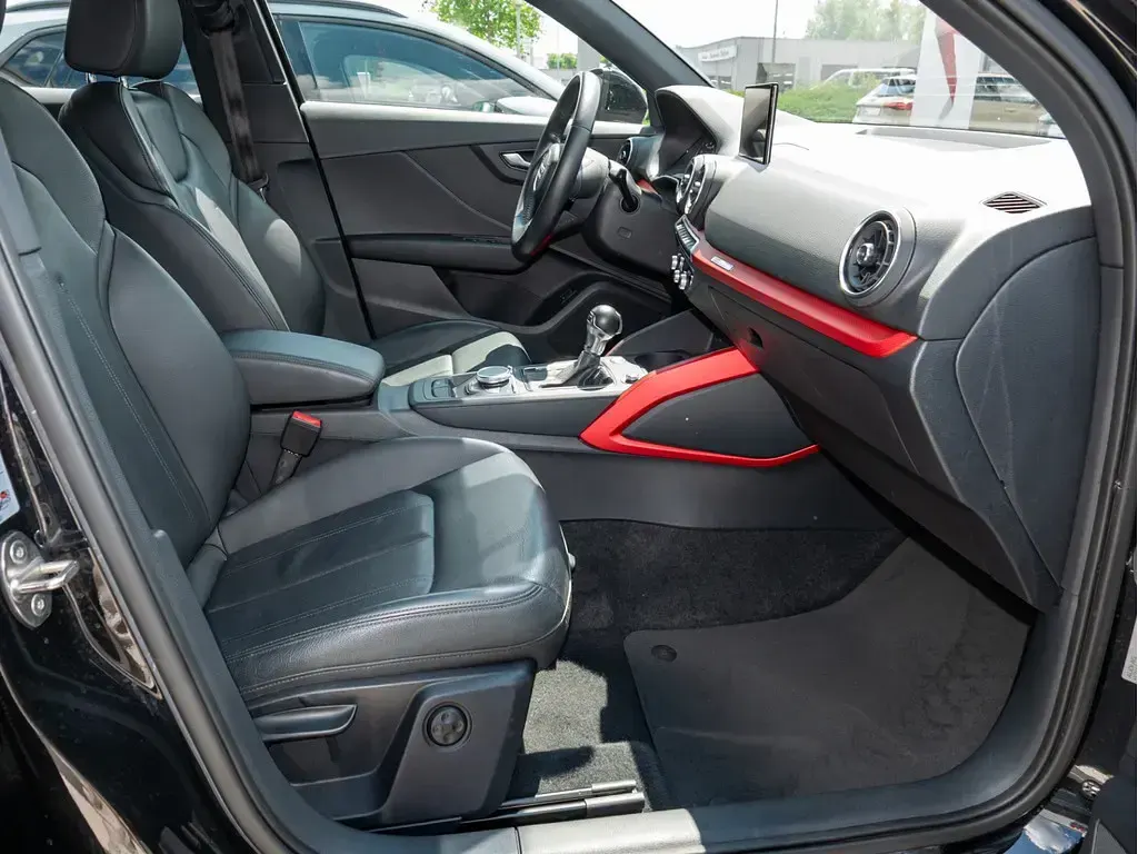 Gebraucht Audi Q2 Sport 150 PS (110 kW) 2019 Schwarz SUV