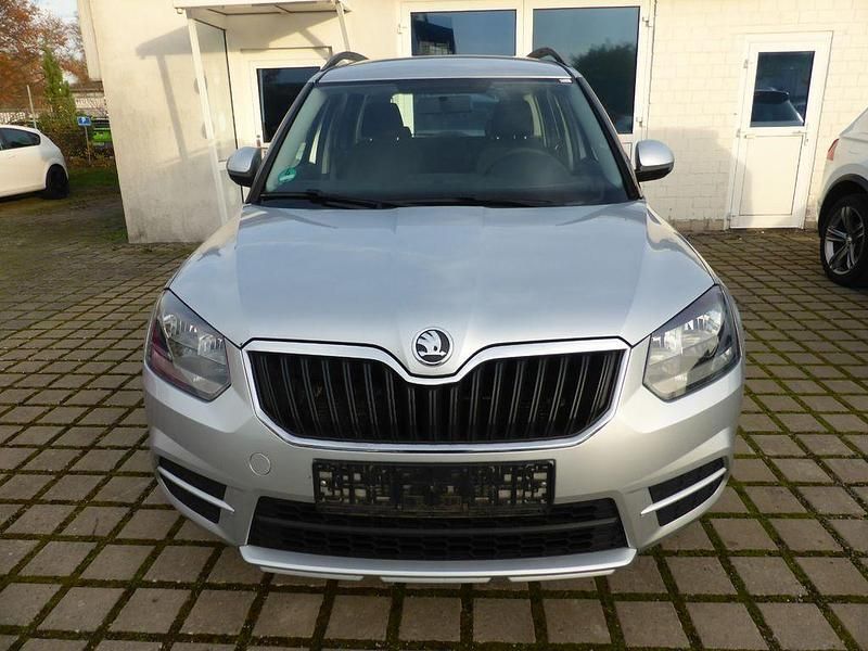 Gebraucht Skoda Yeti Active 105 PS (77 kW) 2014 Silber SUV