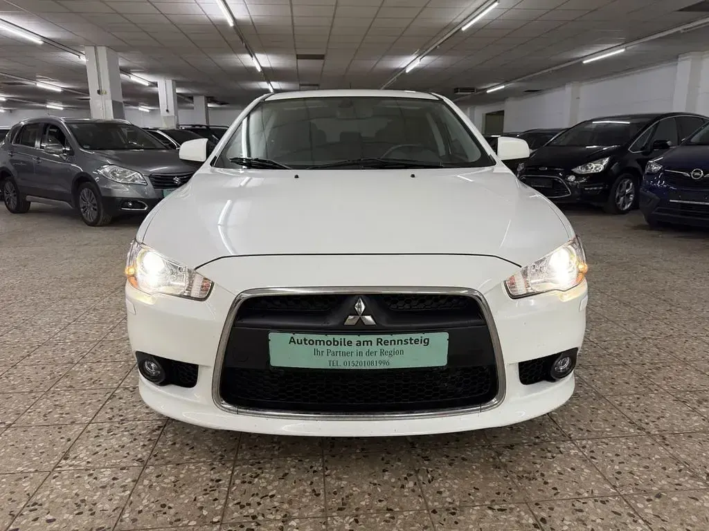 Gebraucht Mitsubishi Lancer Edition 117 PS (86 kW) 2011 Weiß Limousine