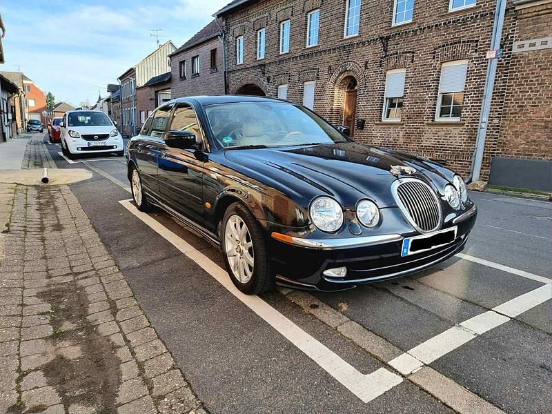 Schwarz Gebraucht 2000 Jaguar S-Type S Limousine | 2.400 € (Fairer Preis) - Bild 1/4