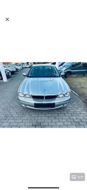 Silber Gebraucht 2002 Jaguar X-type Executive Limousine | 1.100 € (Superpreis) - Bild 1/4