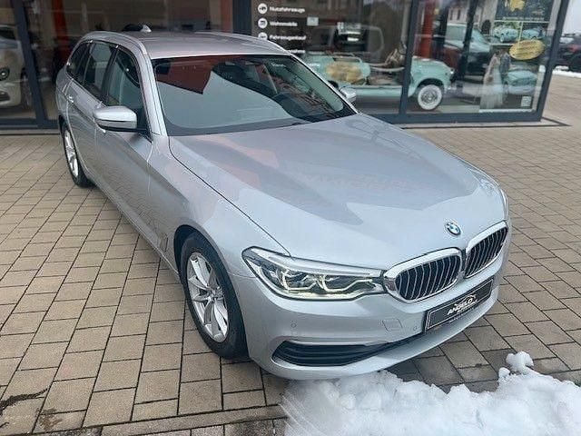 Gebraucht BMW 520 190 PS (139 kW) 2018 Silber Limousine
