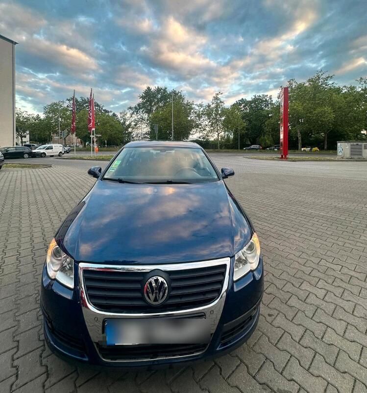 Blau Gebraucht 2009 VW Passat Limousine | 3.100 € (Superpreis) - Bild 1/4
