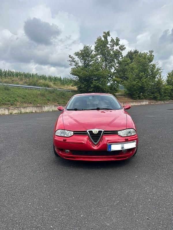 Rot Gebraucht 2002 Alfa Romeo 156 Kombi | 7.500 € (Teuer) - Bild 1/4