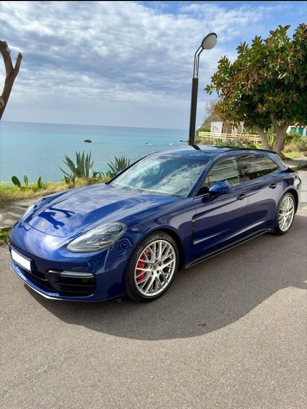 Blau Gebraucht 2020 Porsche Panamera GTS Sport Turismo Limousine | 79.900 € (Fairer Preis) - Bild 1/4
