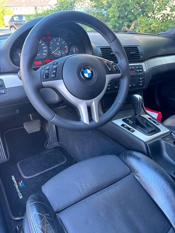 Gebraucht BMW 325 192 PS (141 kW) 2003 Silber Coupé