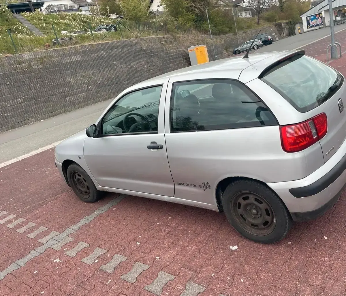 Gebraucht Seat Ibiza 60 PS (44 kW) 2002 Silber Kleinwagen