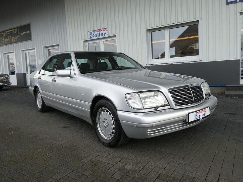 Silber Gebraucht 1997 Mercedes S320 Limousine | 17.900 € (Teuer) - Bild 1/4
