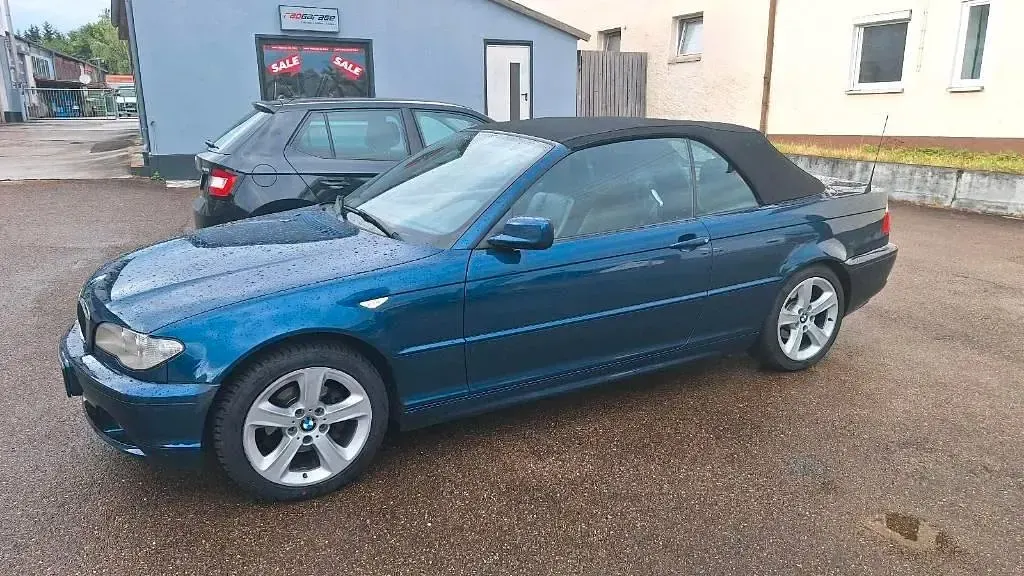 Gebraucht BMW 318 Cabriolet 150 PS (110 kW) 2005 Blau Cabrio