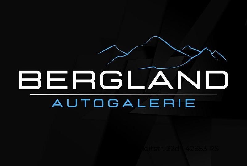 Rot Gebraucht 2015 Toyota Yaris Basis Limousine | 7.990 € (Fairer Preis) - Bild 1/1