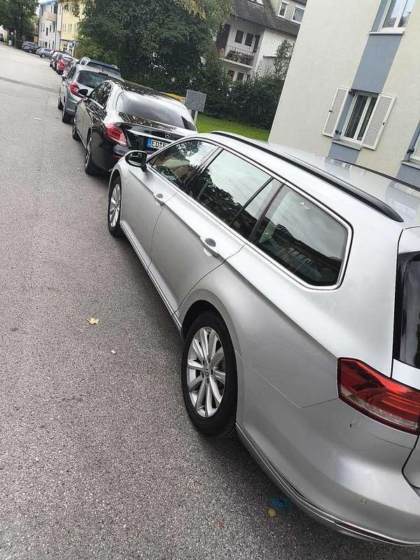 Gebraucht VW Passat Highline 150 PS (110 kW) 2015 Grau Limousine