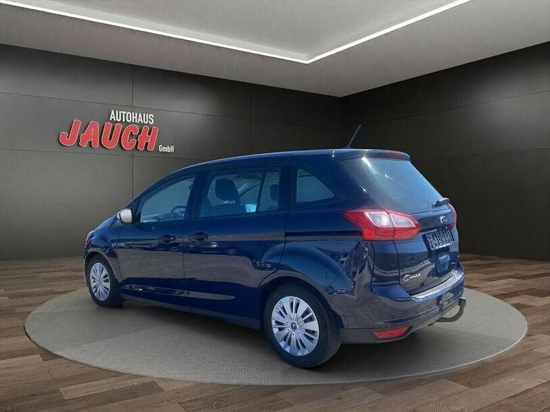 Używany Ford Grand C-Max 101 KM (74 kW) 2018 Niebieski Minivan