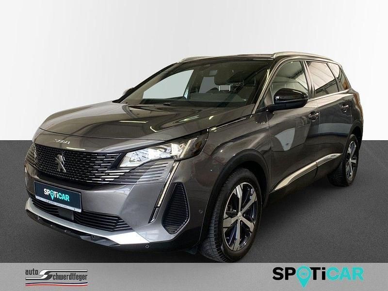 Platinium grau metallic Gebraucht 2024 Peugeot 5008 GT Van / Kleinbus | 30.490 € (Guter Preis) - Bild 1/4
