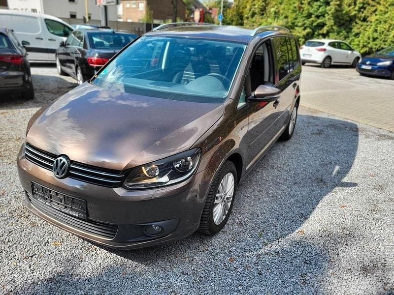 Braun Gebraucht 2014 VW Touran Cup Van / Kleinbus | 5.999 € (Fairer Preis) - Bild 1/4