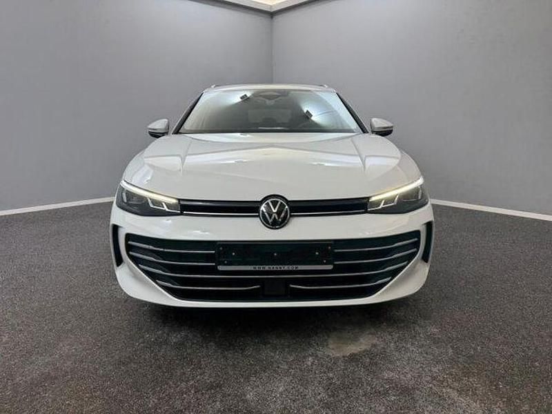 Gebraucht VW Passat Business 150 PS (110 kW) 2024 Weiß Kombi