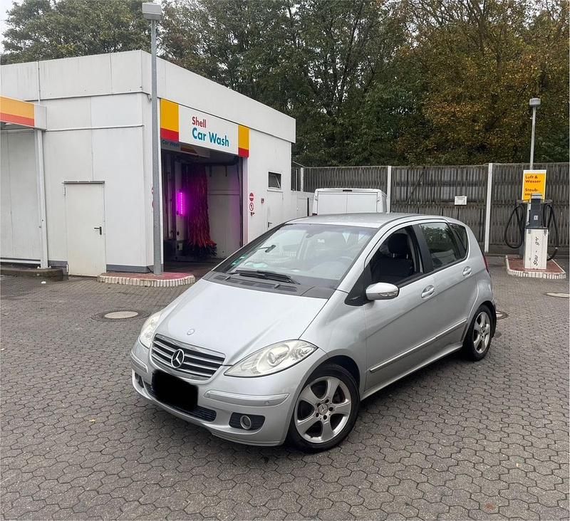 Silber Gebraucht 2004 Mercedes A200 Avantgarde Limousine | 999 € (Guter Preis) - Bild 1/4