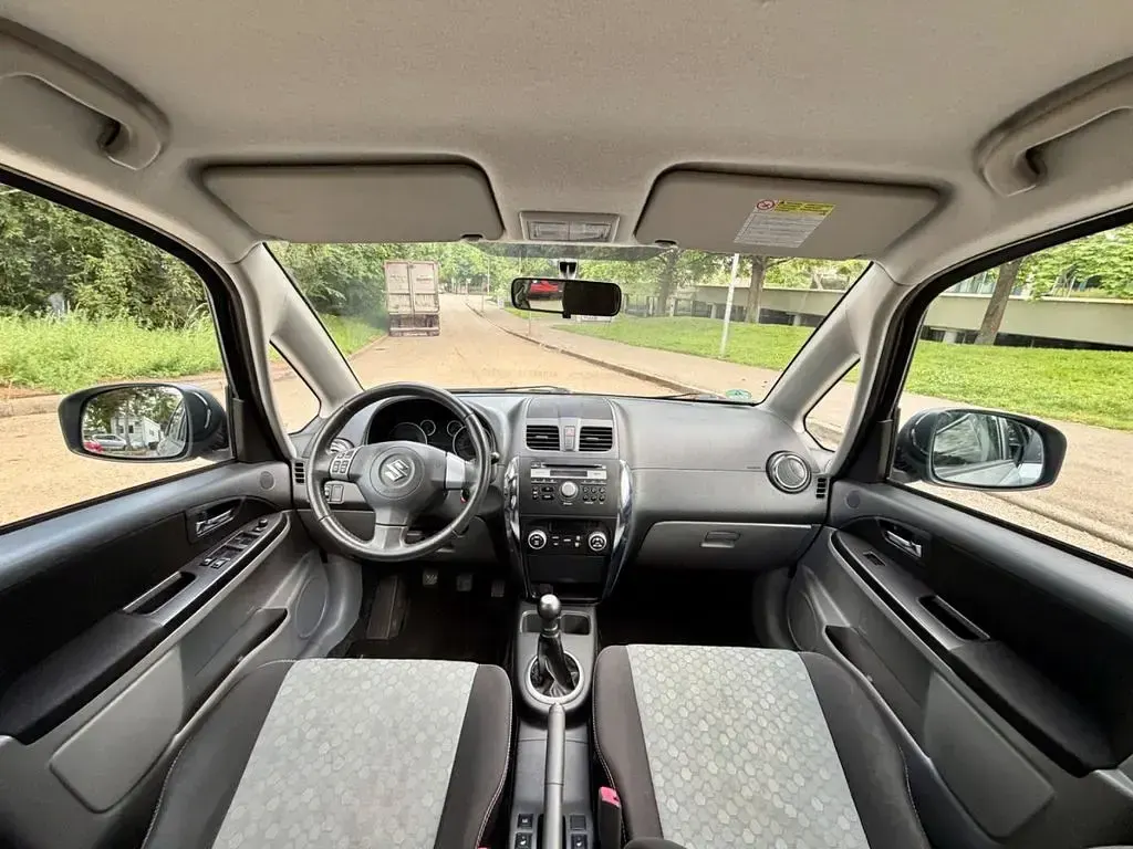 Gebraucht Suzuki SX4 Style 120 PS (88 kW) 2014 Grau SUV