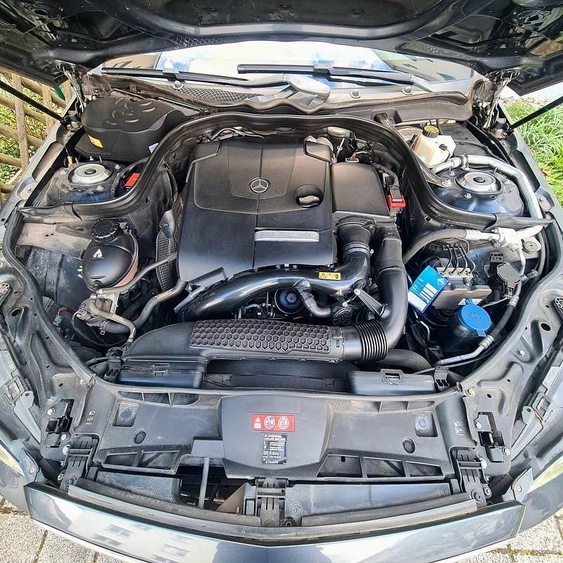 Gebraucht Mercedes E200 Avantgarde 184 PS (135 kW) 2014 Grau Kombi